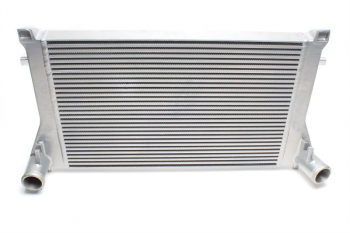 TA Technix Ladeluftkühler VW Golf VII AU 2.0 TFSI