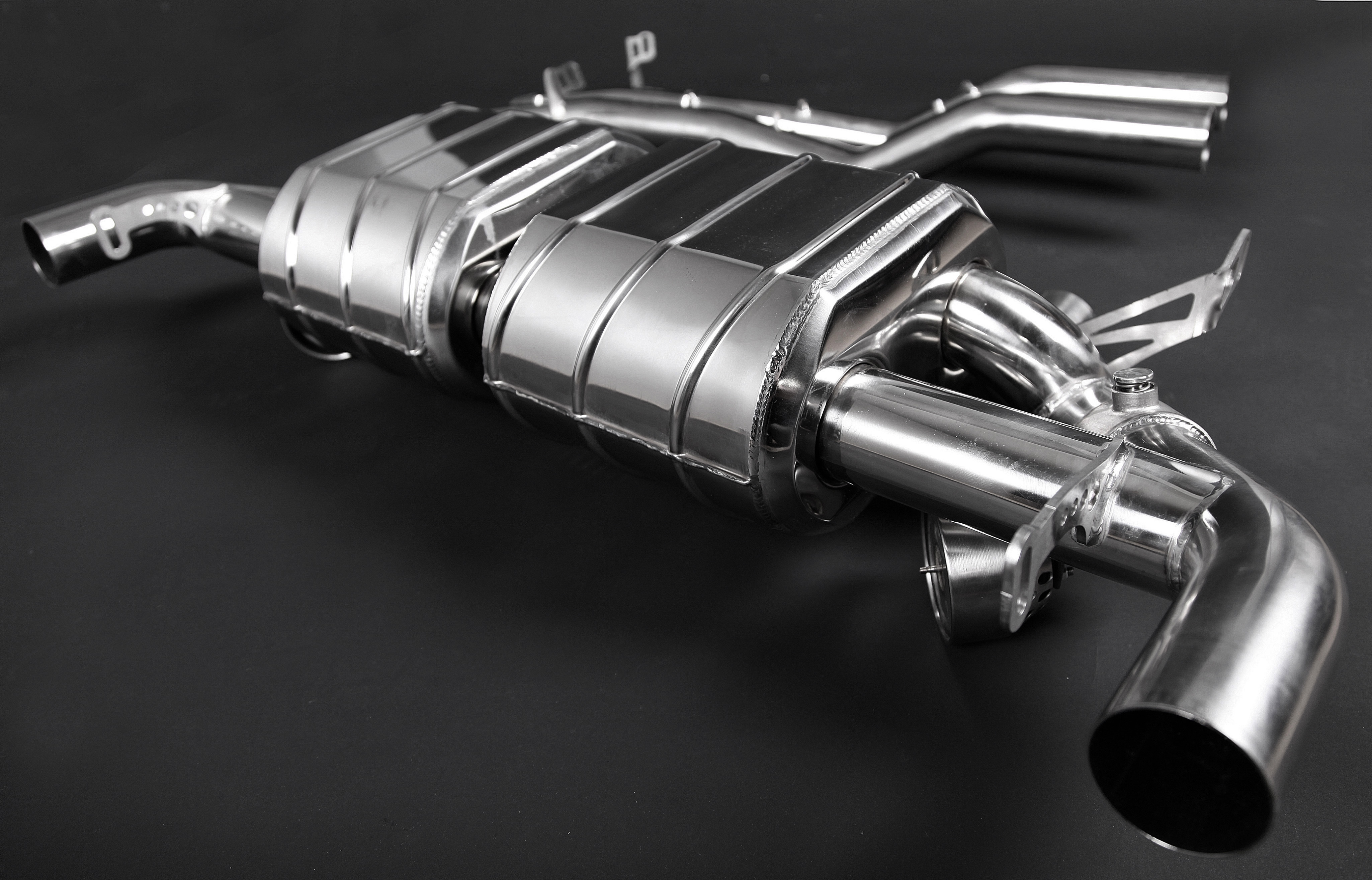 Capristo Sportauspuff für Aston Martin DBS & DB9 – Motorsport-Variante