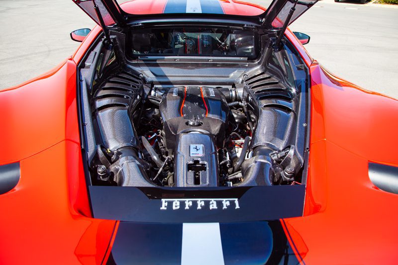 Capristo Motorraumverkleidungen Ferrari 488 Pista Sichtcarbon glanz
