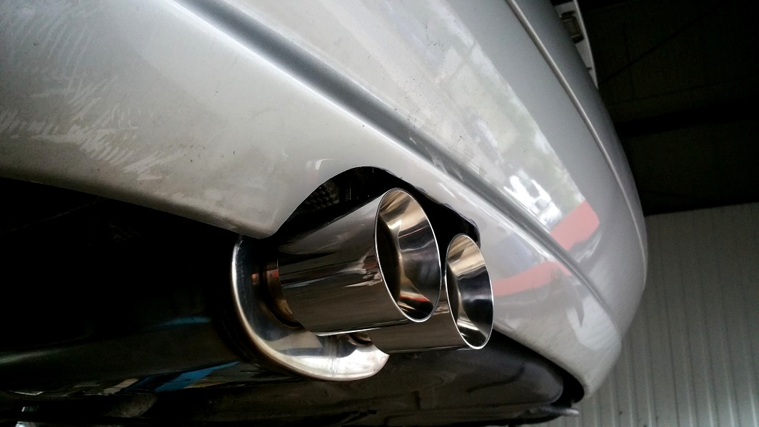 Magnaflow Schalldämpfer für Mercedes SLK R170