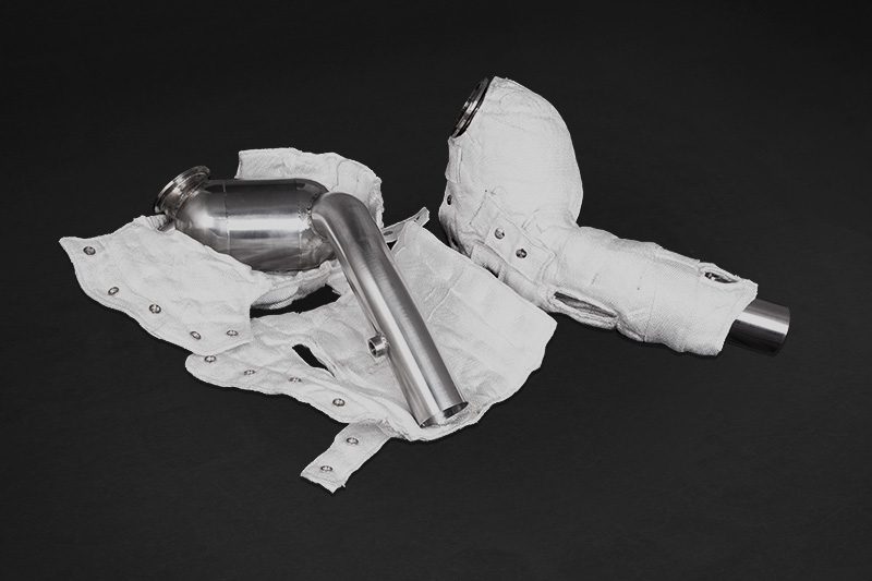 Capristo Downpipes 250 Zellen Ferrari Portofino mit Hitzeschutz