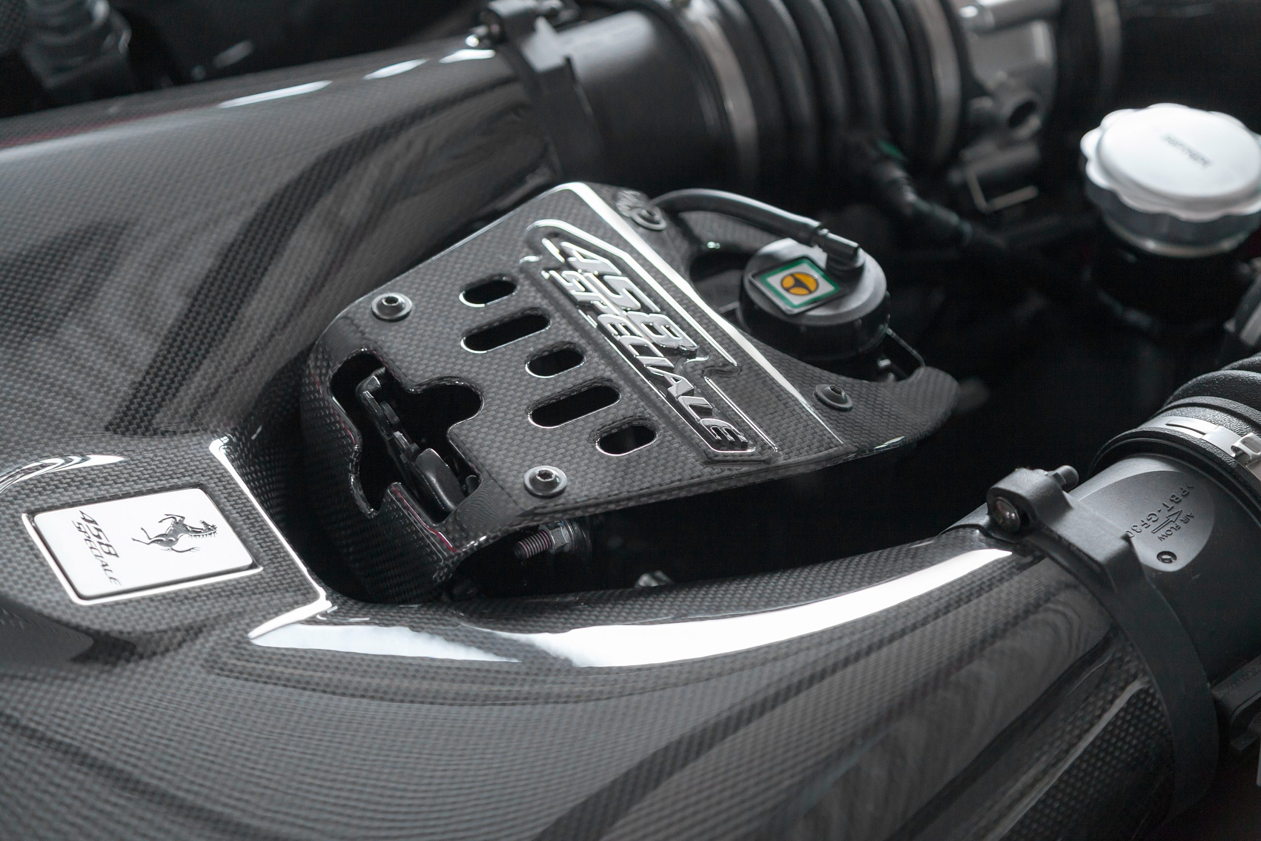 Capristo Carbon Schlossabdeckung Motorraum Ferrari 458 Italia matt