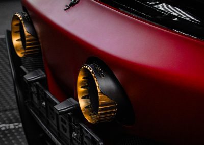 Capristo Endrohre Ferrari SF90 Gold eloxiert Wicrom Black
